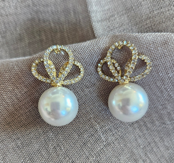 Crown Pearl Earrings