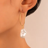 Pia Earring